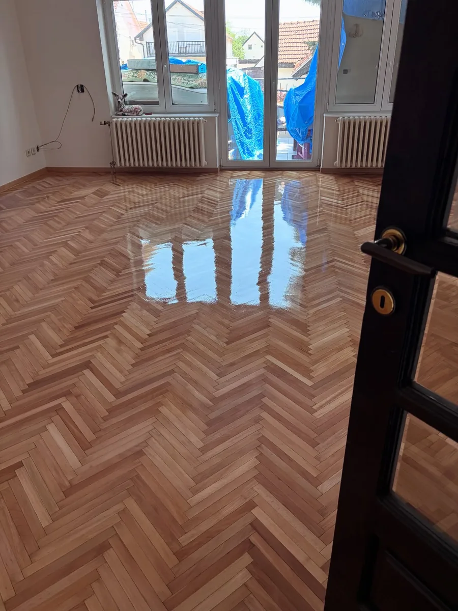 Restauriran parket u ribljoj kosti